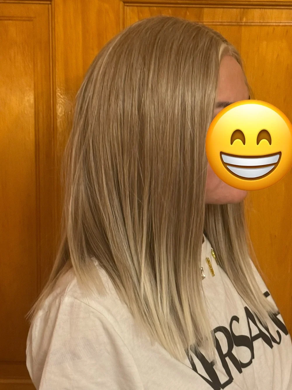 Lace Front Layered Blond/Ash Blond Synthetic Straight Wig Middle Part One Size